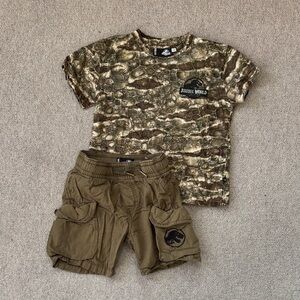 Molo x Jurrasic world Dino set